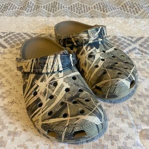 Camo crocs